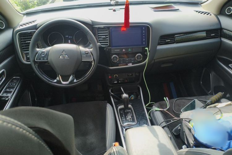 Used Mitsubishi Outlander 2021 Revised Version 2.0L Two-Wheel Drive Enjoyment Edition 5 Seats Interior 2