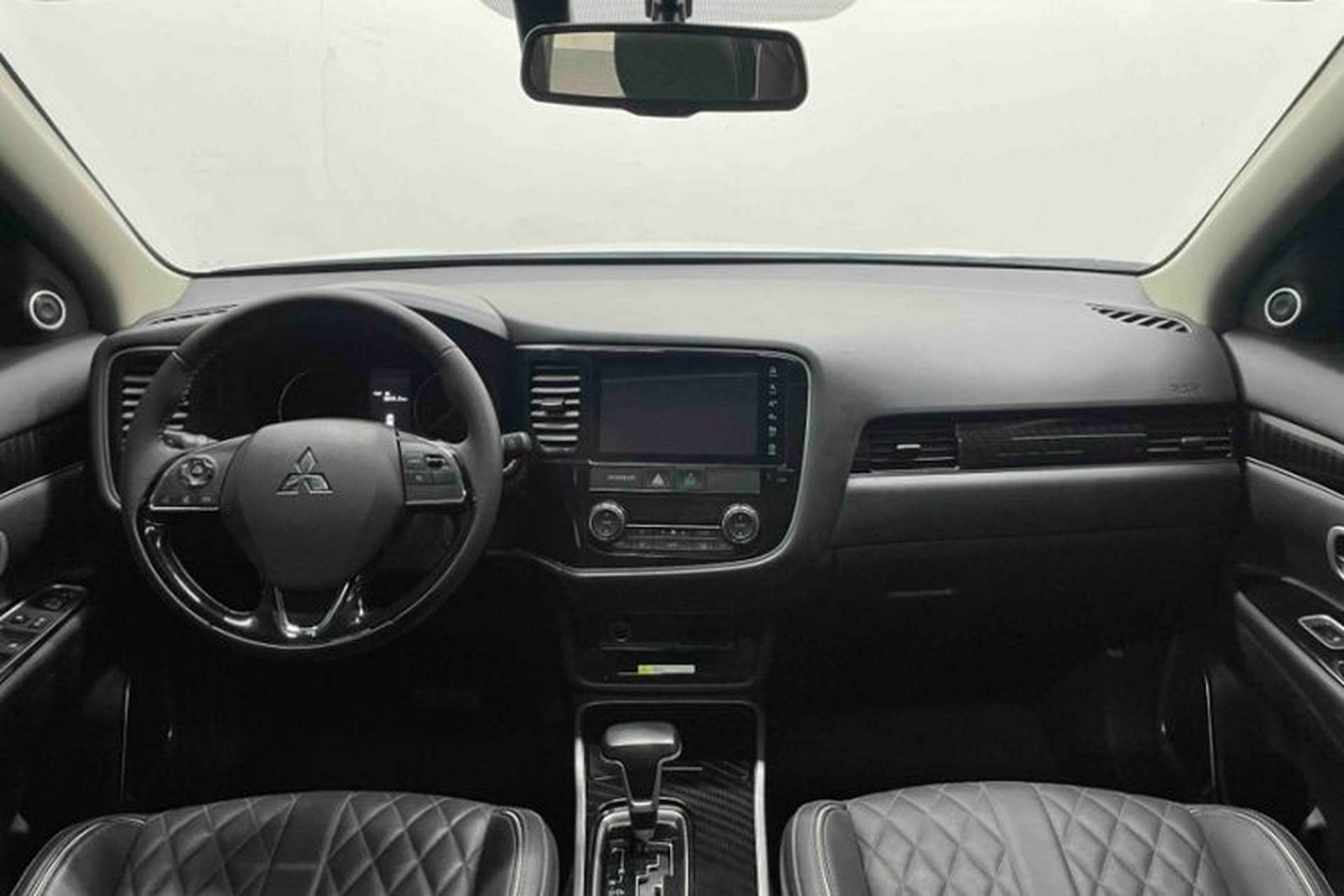Used Mitsubishi Outlander 2021 2.0L Two-Wheel Drive Comfort Edition 5 Seats Interior 2