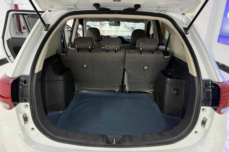 Used Mitsubishi Outlander 2021 Revised Version 2.0L Two-Wheel Drive Comfort Edition 5 Seats Interior 3