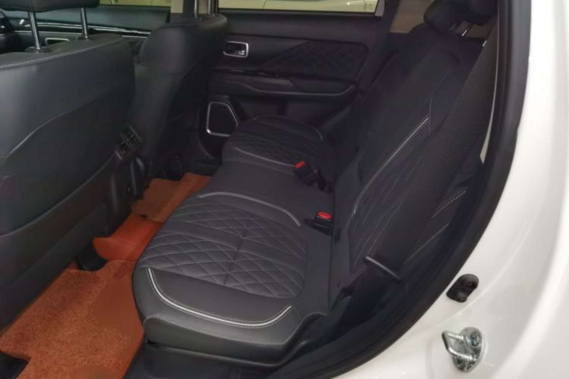 Used Mitsubishi Outlander 2021 Revised Version 2.0L Two-Wheel Drive Enjoyment Edition 5 Seats Interior 4