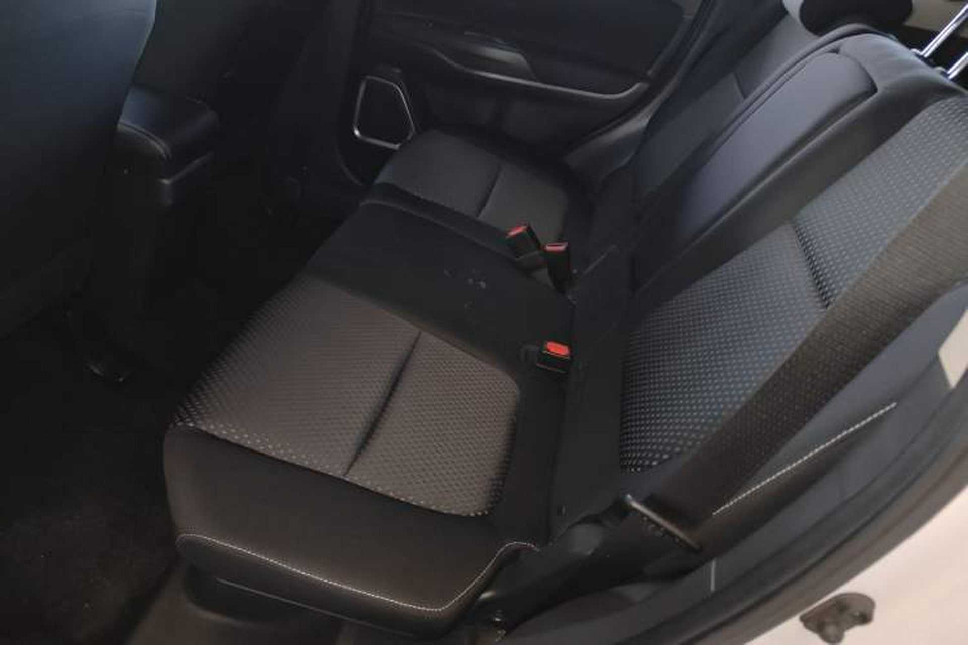 Used Mitsubishi Outlander 2021 Revised Version 2.0L Two-Wheel Drive Comfort Edition 5 Seats Interior 4