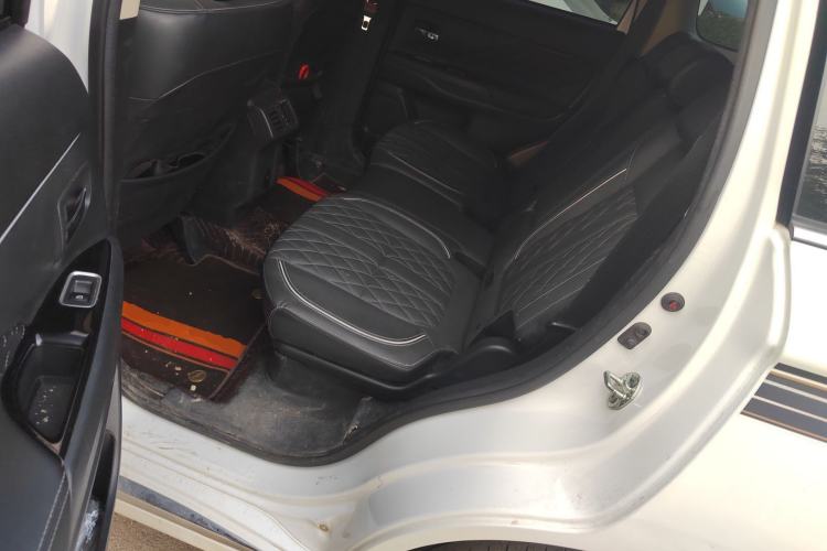 Used Mitsubishi Outlander 2021 2.4L 4x4 Zhi Xiang Edition 7 Seats Interior 4