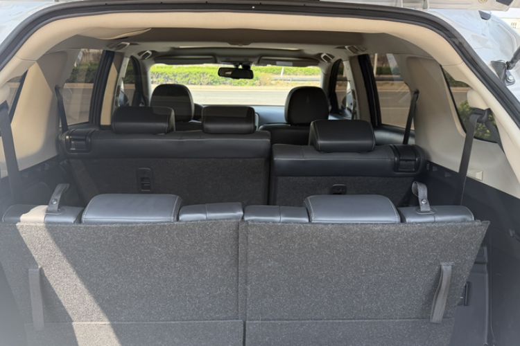 Used Mitsubishi Outlander 2021 2.4L 4x4 Zhi Xiang Edition 7 Seats Interior 9