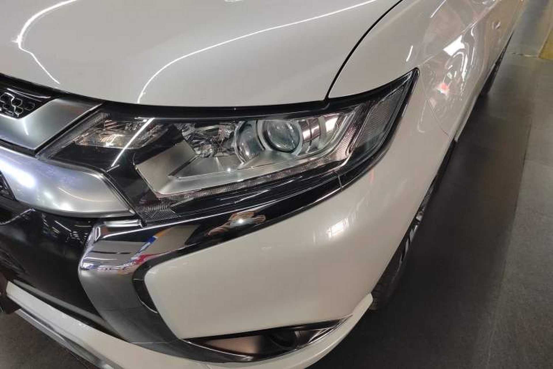 Used Mitsubishi Outlander 2021 2.0L Two-Wheel Drive Comfort Edition 5 Seats Left Front Headlight