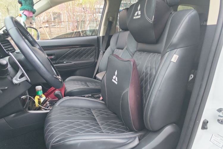 Used Mitsubishi Outlander 2021 2.4L 4x4 Comfort Edition 5 Seats Left Front Seat