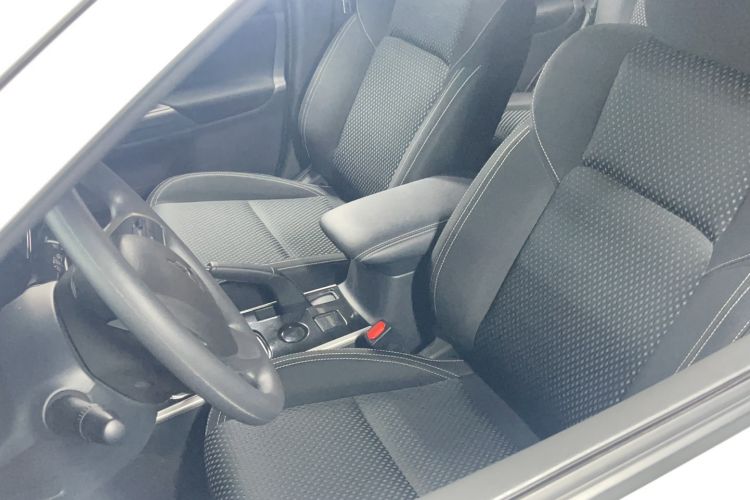 Used Mitsubishi Outlander 2021 2.0L Two-Wheel Drive Comfort Edition 5 Seats Left Front Seat