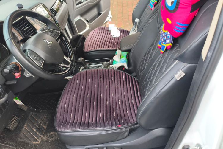 Used Mitsubishi Outlander 2021 2.4L 4x4 Comfort Edition 5 Seats Left Front Seat