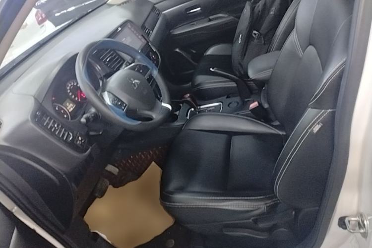 Used Mitsubishi Outlander 2021 Revised Version 2.0L Two-Wheel Drive Comfort Edition 5 Seats Left Front Seat
