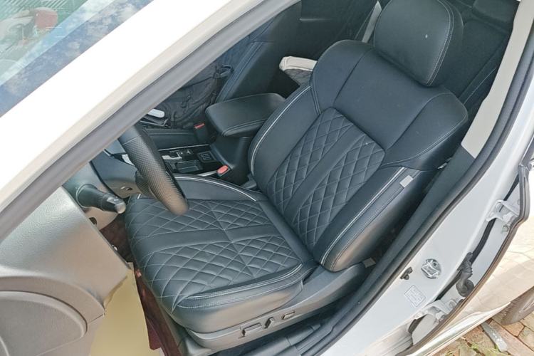 Used Mitsubishi Outlander 2021 2.0L Two-Wheel Drive Comfort Edition 5 Seats Left Front Seat