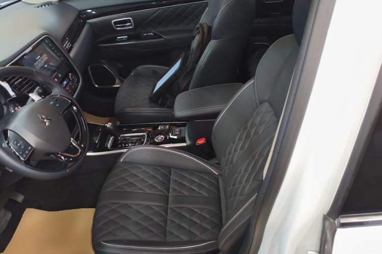 Used Mitsubishi Outlander 2021 2.4L 4x4 Zhi Xiang Edition 7 Seats Left Front Seat