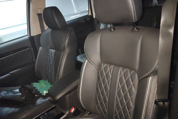 Used Mitsubishi Outlander 2021 2.4L 4x4 Zhi Xiang Edition 7 Seats Left Front Seat