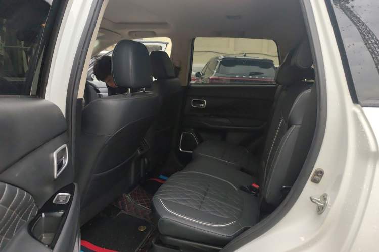 Used Mitsubishi Outlander 2021 2.0L Two-Wheel Drive Comfort Edition 5 Seats Left Rear Seat