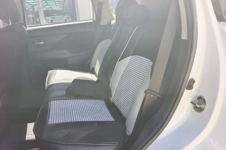 Used Mitsubishi Outlander 2021 2.0L Two-Wheel Drive Comfort Edition 5 Seats Left Rear Seat