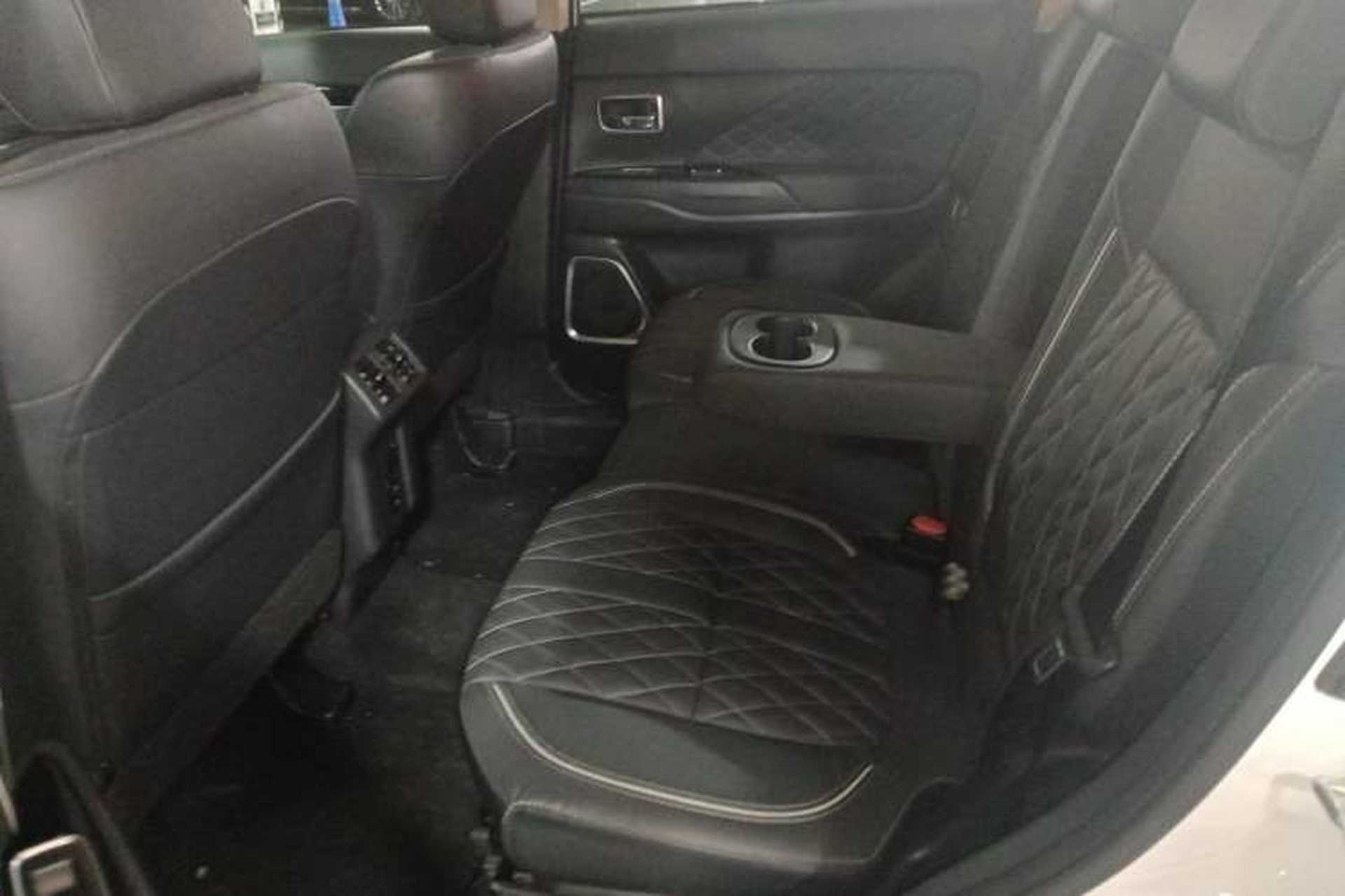 Used Mitsubishi Outlander 2021 2.4L 4x4 Zhi Xiang Edition 7 Seats Left Rear Seat