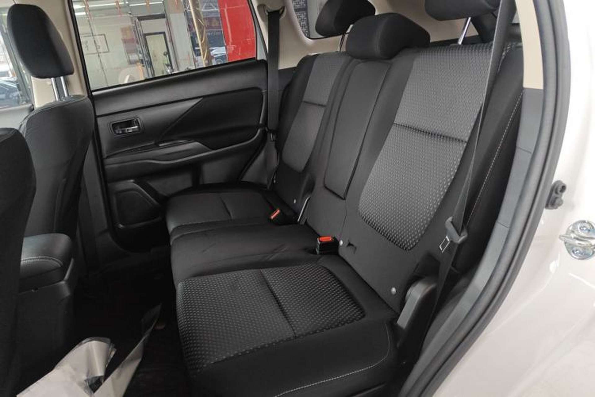 Used Mitsubishi Outlander 2021 2.0L Two-Wheel Drive Comfort Edition 5 Seats Left Rear Seat