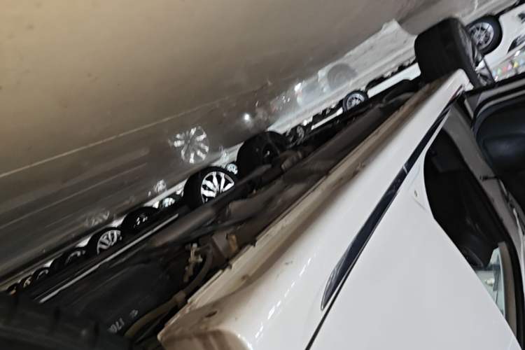 Used Mitsubishi Outlander 2021 2.0L Two-Wheel Drive Comfort Edition 5 Seats Left Side Sill