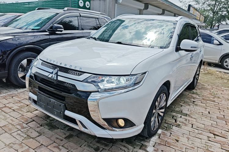 Used Mitsubishi Outlander 2021 2.0L Two-Wheel Drive Comfort Edition 5 Seats Guazi used car, China used car export, Used car for sale, Used  cars, Cheapest cars for sale