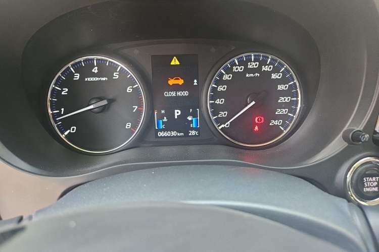 Used Mitsubishi Outlander 2021 Revised Version 2.0L Two-Wheel Drive Enjoyment Edition 5 Seats Odometer Close Up