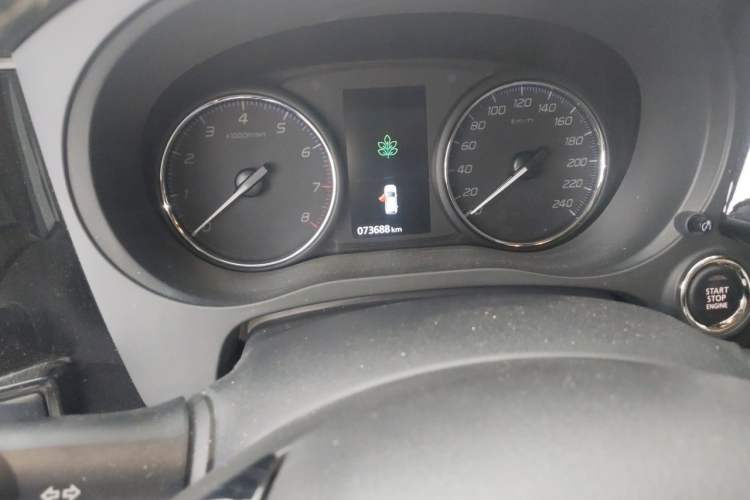 Used Mitsubishi Outlander 2021 2.0L Two-Wheel Drive Comfort Edition 7 Seats Odometer Close Up