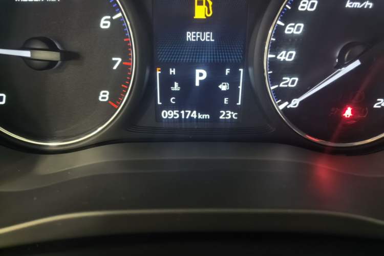 Used Mitsubishi Outlander 2021 2.4L 4x4 Zhi Xiang Edition 7 Seats Odometer Close Up