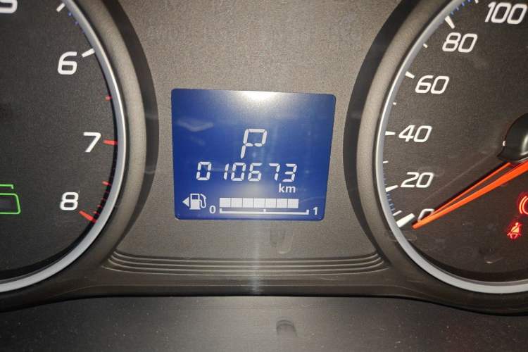 Used Mitsubishi Outlander 2021 Revised Version 2.0L Two-Wheel Drive Comfort Edition 5 Seats Odometer Close Up