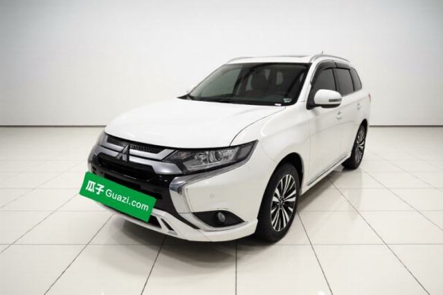 Mitsubishi Outlander 2021 Revised Version 2.0L Two-Wheel Drive Enjoyment Edition 5 Seats usado