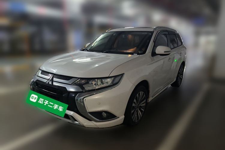 Mitsubishi Outlander 2021 Revised Version 2.0L Two-Wheel Drive Enjoyment Edition 5 Seats usado Guazi used car, China used car export, Used car for sale, Used cars, Cheapest cars for sale