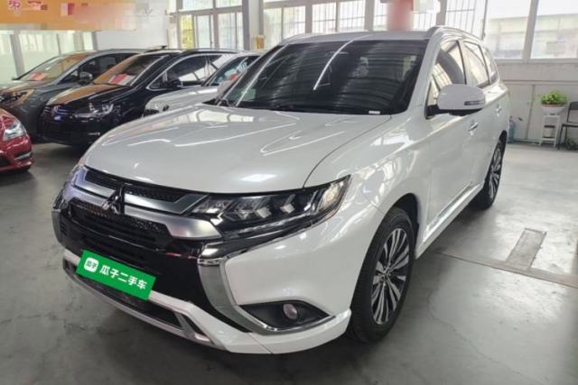 Used Mitsubishi Outlander 2021 2.4L 4x4 Zhi Xiang Edition 7 Seats