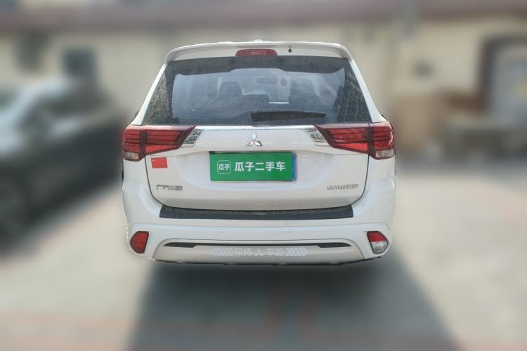 Used Mitsubishi Outlander 2021 2.0L Two-Wheel Drive Comfort Edition 7 Seats Rear