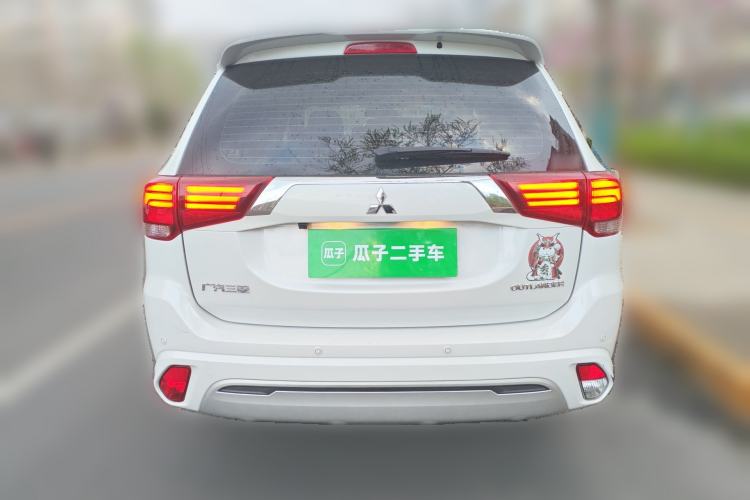 Used Mitsubishi Outlander 2021 2.4L 4x4 Comfort Edition 5 Seats Rear