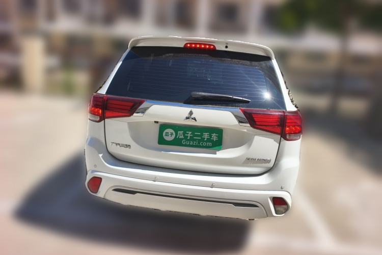 Used Mitsubishi Outlander 2021 2.0L Two-Wheel Drive Comfort Edition 5 Seats Rear