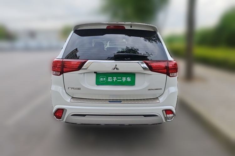 Used Mitsubishi Outlander 2021 2.0L Two-Wheel Drive Comfort Edition 5 Seats Rear