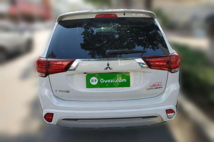 Used Mitsubishi Outlander 2021 2.0L Two-Wheel Drive Comfort Edition 5 Seats Rear