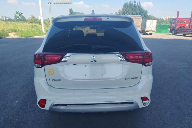 Used Mitsubishi Outlander 2021 2.0L Two-Wheel Drive Comfort Edition 5 Seats Rear