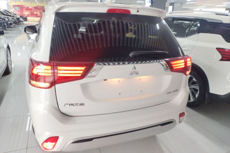 Used Mitsubishi Outlander 2021 Revised Version 2.0L Two-Wheel Drive Comfort Edition 5 Seats Rear
