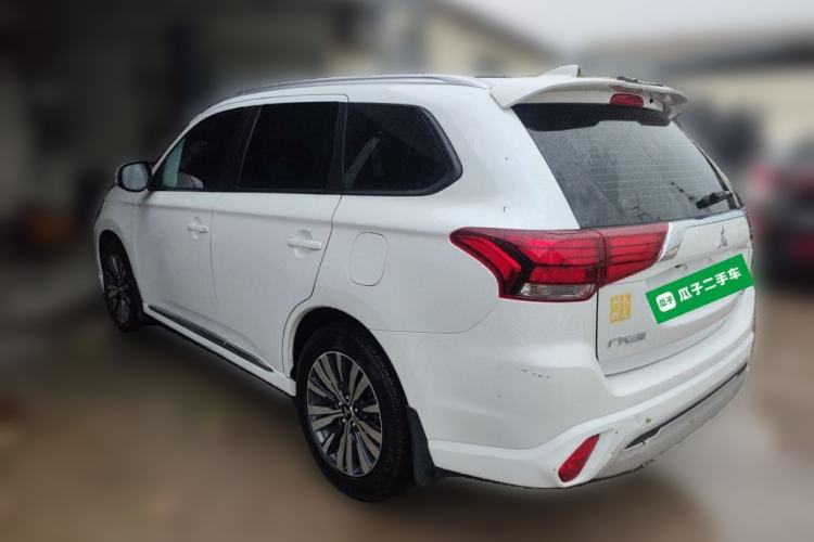 Used Mitsubishi Outlander 2021 2.0L Two-Wheel Drive Comfort Edition 5 Seats Rear Left 45 Deg
