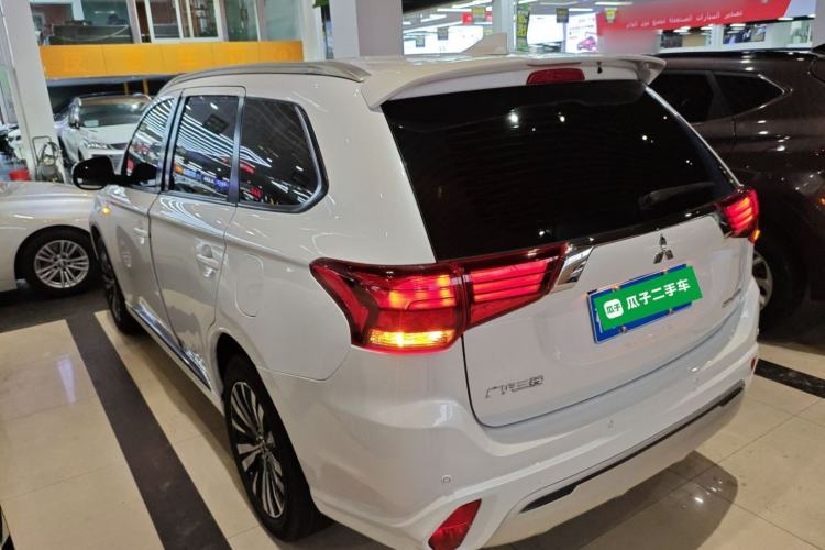 Used Mitsubishi Outlander 2021 Revised Version 2.0L Two-Wheel Drive Comfort Edition 5 Seats Rear Left 45 Deg