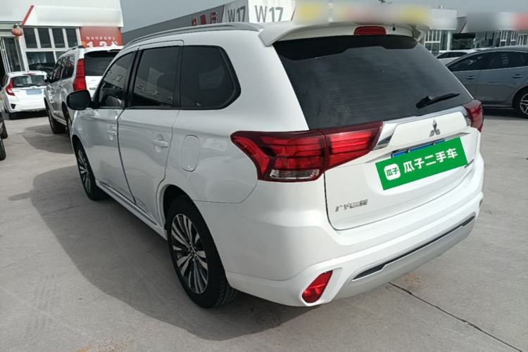 Used Mitsubishi Outlander 2021 2.0L Two-Wheel Drive Comfort Edition 5 Seats Rear Left 45 Deg