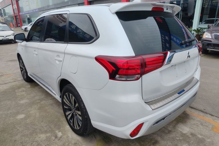 Used Mitsubishi Outlander 2021 Revised Version 2.0L Two-Wheel Drive Comfort Edition 5 Seats Rear Left 45 Deg