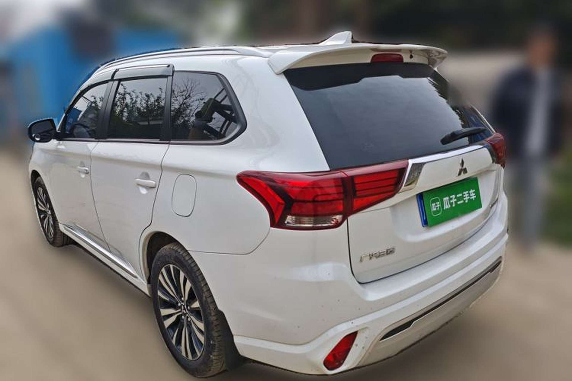 Used Mitsubishi Outlander 2021 2.0L Two-Wheel Drive Comfort Edition 7 Seats Rear Left 45 Deg