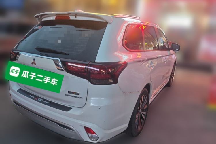 Used Mitsubishi Outlander 2021 2.0L Two-Wheel Drive Comfort Edition 5 Seats Rear Right 45 Deg