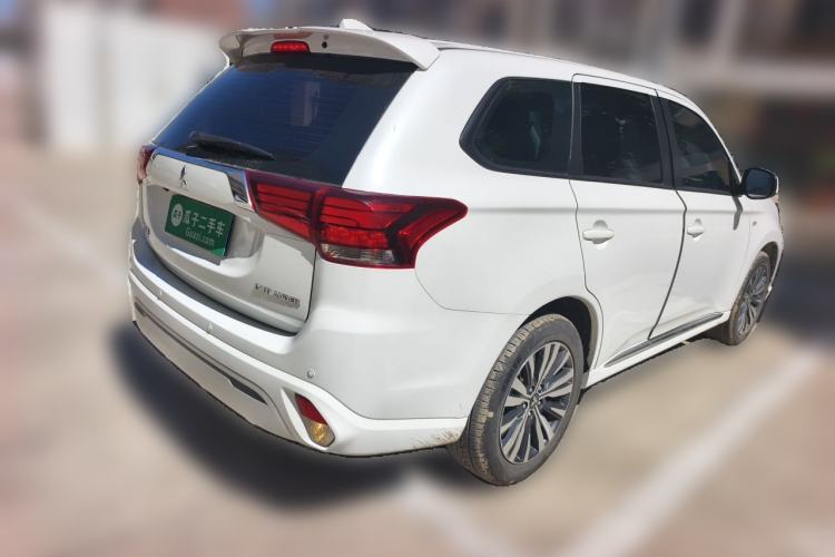 Used Mitsubishi Outlander 2021 2.0L Two-Wheel Drive Comfort Edition 5 Seats Rear Right 45 Deg