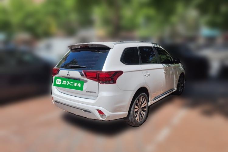 Used Mitsubishi Outlander 2021 2.0L Two-Wheel Drive Comfort Edition 5 Seats Rear Right 45 Deg