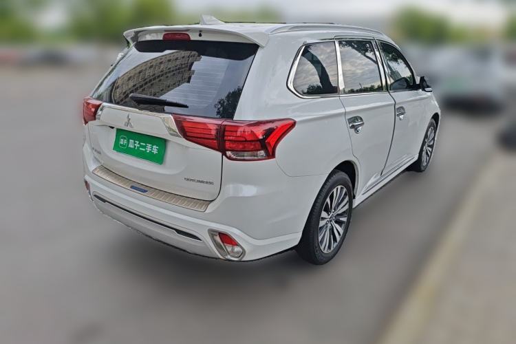 Used Mitsubishi Outlander 2021 2.0L Two-Wheel Drive Comfort Edition 5 Seats Rear Right 45 Deg