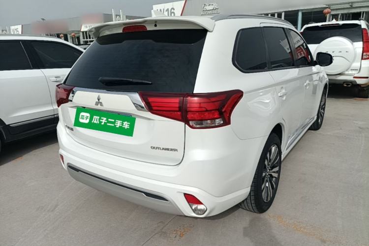 Used Mitsubishi Outlander 2021 2.0L Two-Wheel Drive Comfort Edition 5 Seats Rear Right 45 Deg