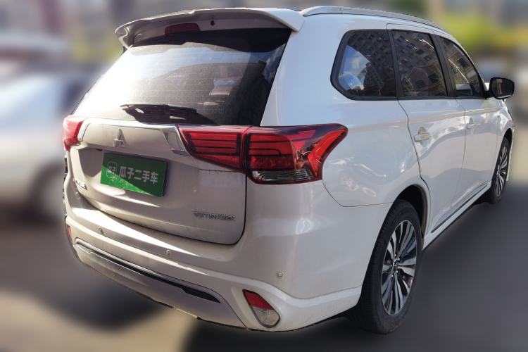 Used Mitsubishi Outlander 2021 Revised Version 2.0L Two-Wheel Drive Comfort Edition 5 Seats Rear Right 45 Deg