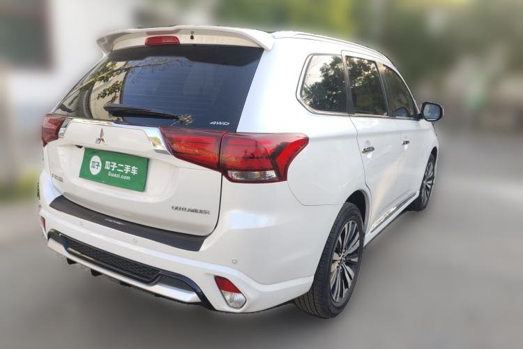 Used Mitsubishi Outlander 2021 2.4L 4x4 Comfort Edition 5 Seats Rear Right 45 Deg