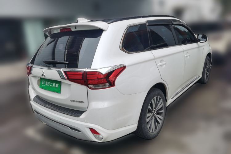 Used Mitsubishi Outlander 2021 Revised Version 2.0L Two-Wheel Drive Comfort Edition 5 Seats Rear Right 45 Deg