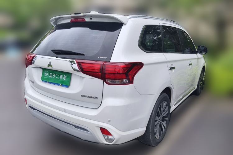 Used Mitsubishi Outlander 2021 2.4L 4x4 Comfort Edition 5 Seats Rear Right 45 Deg