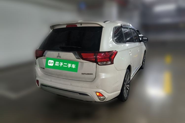 Used Mitsubishi Outlander 2021 Revised Version 2.0L Two-Wheel Drive Enjoyment Edition 5 Seats Rear Right 45 Deg
